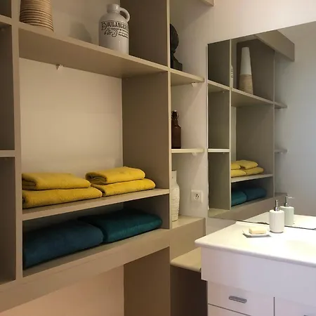 Appartement Spacieux & Calme Sur Le Vieux Port La Rochelle (Charente-Maritime)